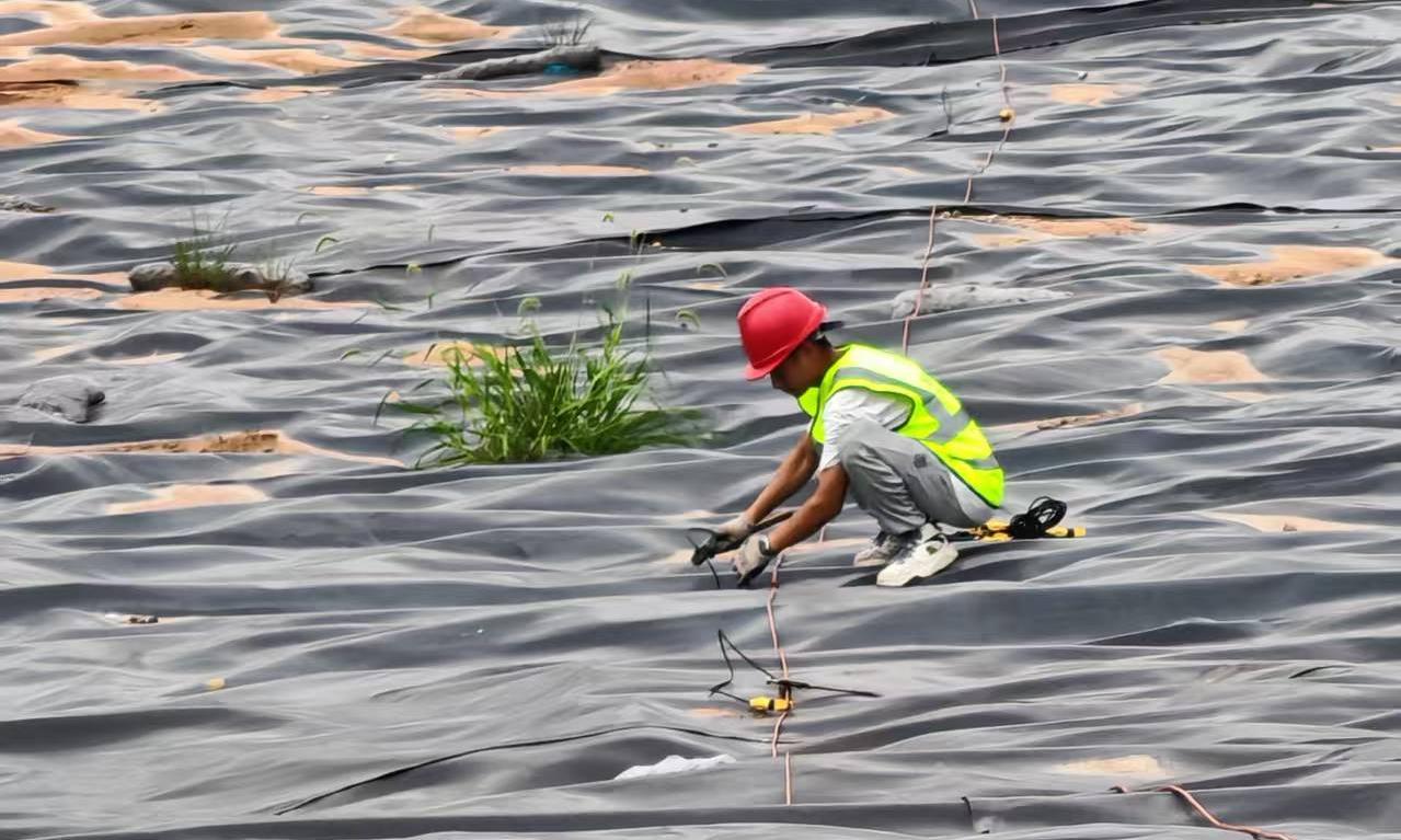 �����շ�Դ��⡿�����������������񳡷ⳡ�����淶��GB 51220-2017���