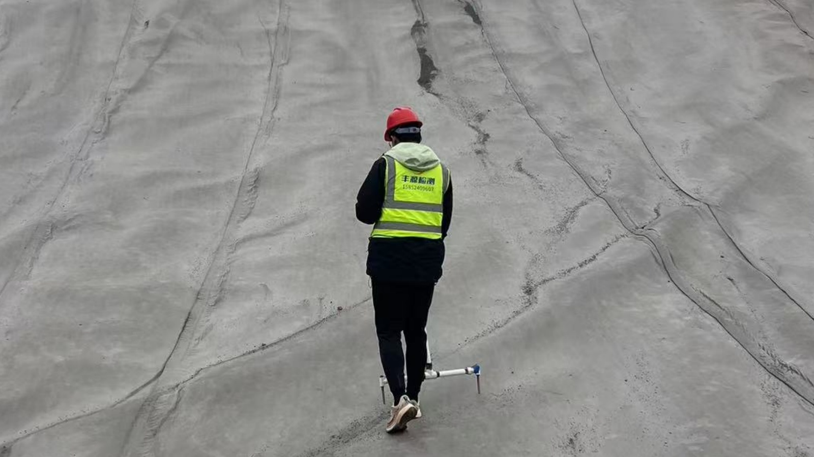 �Ĵ�ĳ��������©���